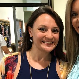 Meet your Posher, Renee